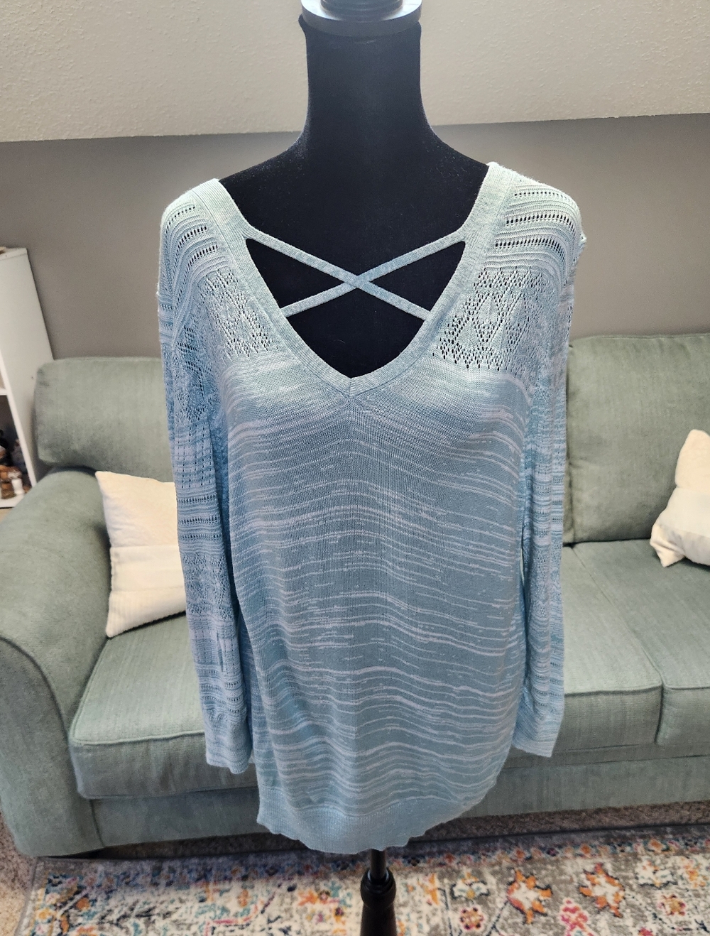 Lety & Me Stitch Fix Light Blue Knit Crisscross V-Neck Sweater Large